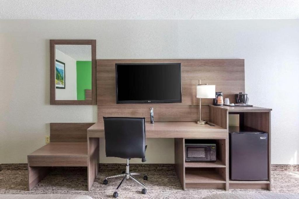 Quality Inn Ripley Екстериор снимка